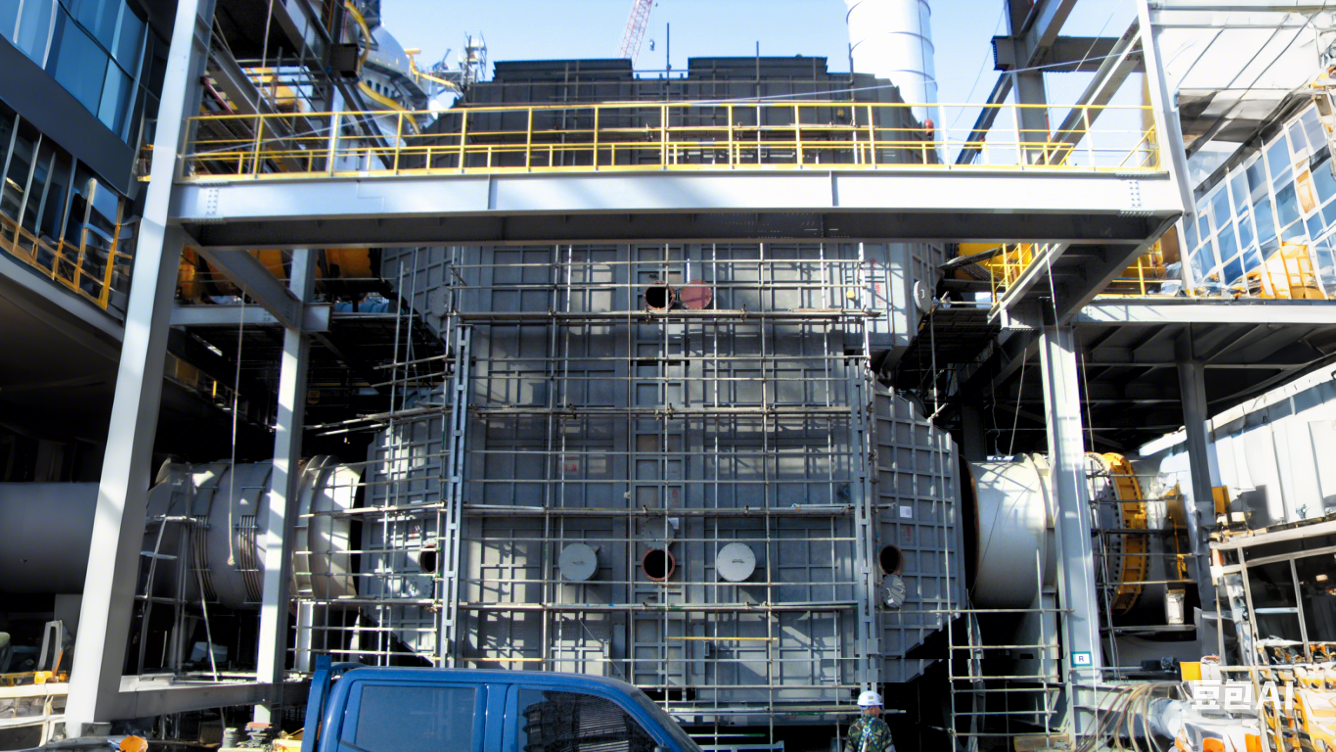 現代制鐵5250m&sup3;高爐熱風爐雙預器