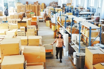 許昌跨境電商發(fā)展勢(shì)頭強(qiáng)勁 企業(yè)突破2000家，交易額穩(wěn)居全省第二，實(shí)業(yè)投資熱潮興起